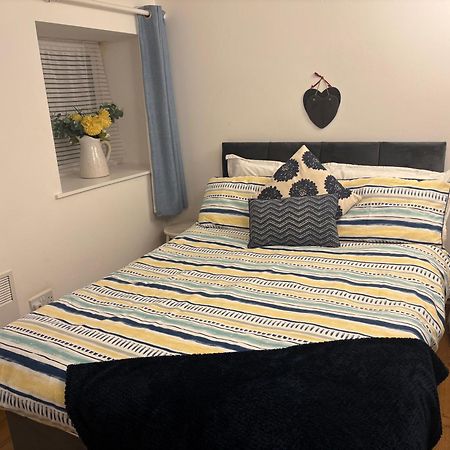 Seaton, Devon, Two Bed Apartment, Just Off The Sea Front. Eksteriør bilde