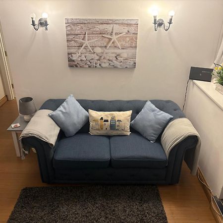 Seaton, Devon, Two Bed Apartment, Just Off The Sea Front. Eksteriør bilde